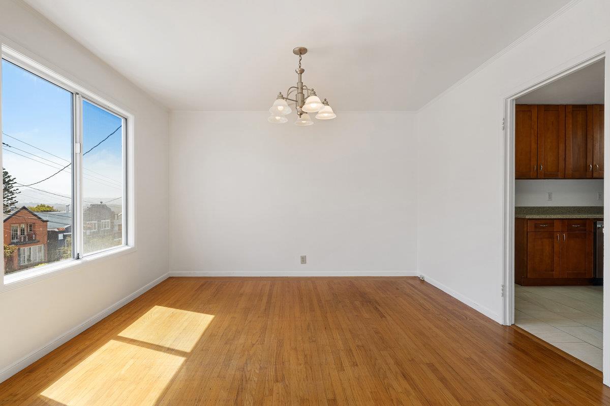 Detail Gallery Image 9 of 22 For 509 44th Ave, San Francisco,  CA 94121 - – Beds | – Baths