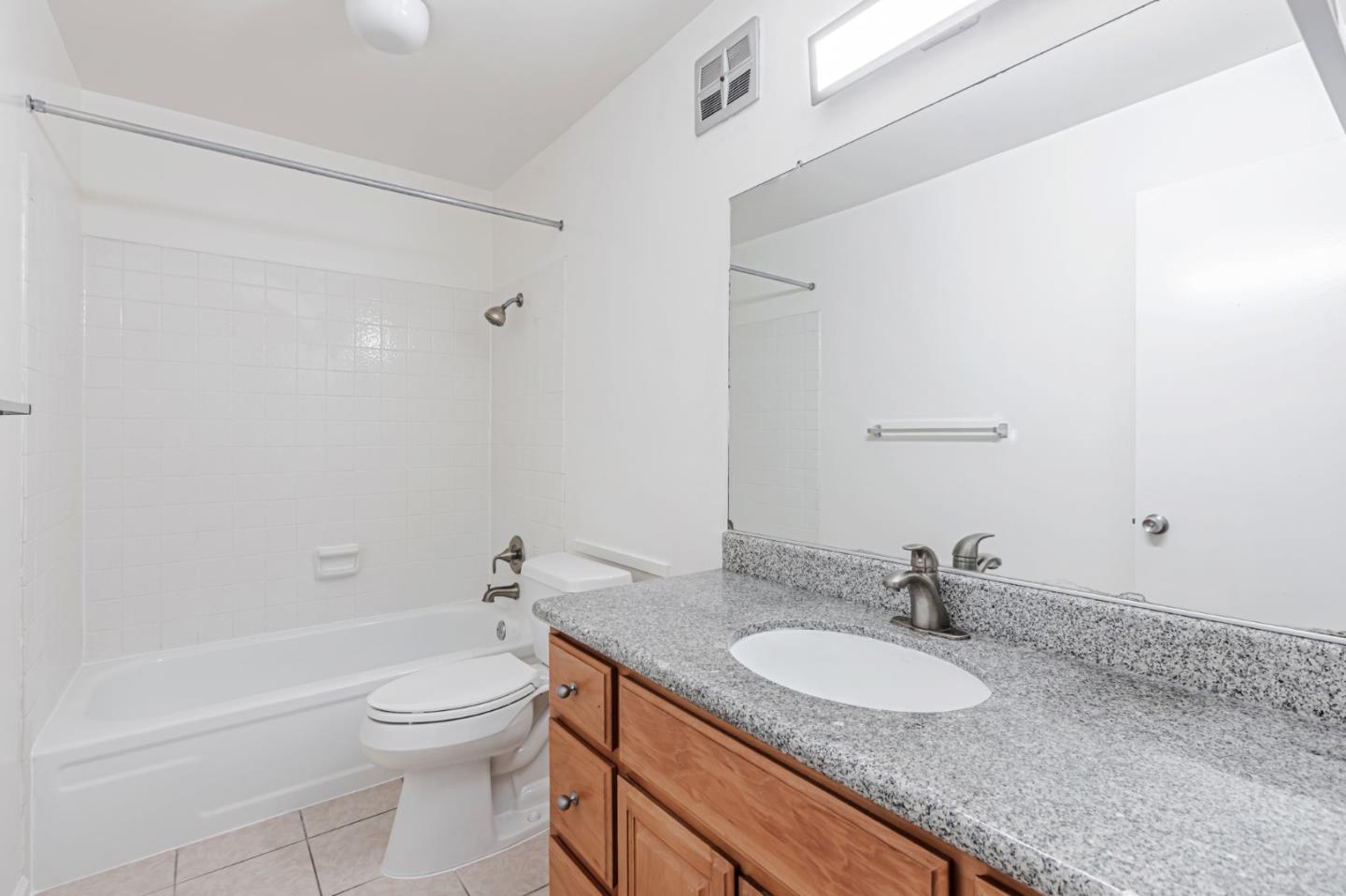 Detail Gallery Image 14 of 38 For 49 Showers Dr #W203,  Mountain View,  CA 94040 - 2 Beds | 2 Baths