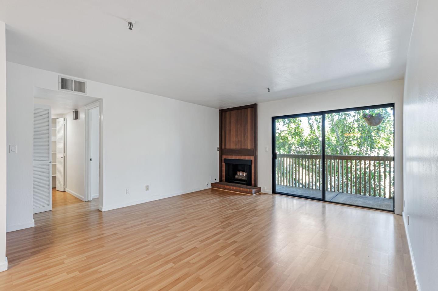 Detail Gallery Image 23 of 38 For 49 Showers Dr #W203,  Mountain View,  CA 94040 - 2 Beds | 2 Baths