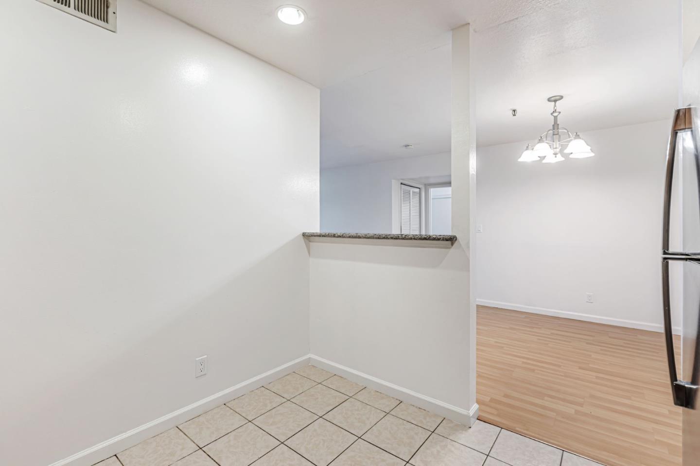 Detail Gallery Image 24 of 38 For 49 Showers Dr #W203,  Mountain View,  CA 94040 - 2 Beds | 2 Baths