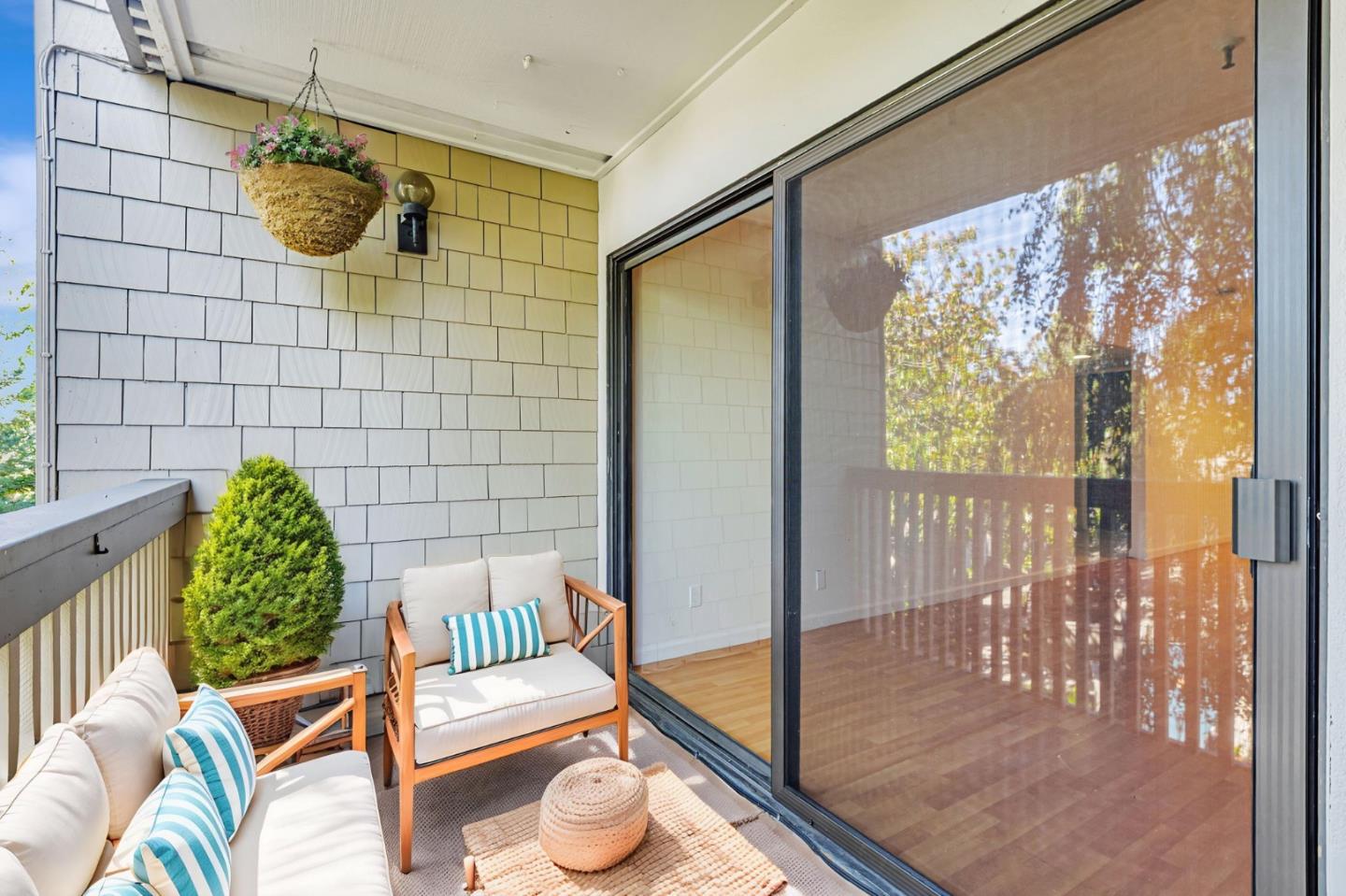 Detail Gallery Image 27 of 38 For 49 Showers Dr #W203,  Mountain View,  CA 94040 - 2 Beds | 2 Baths