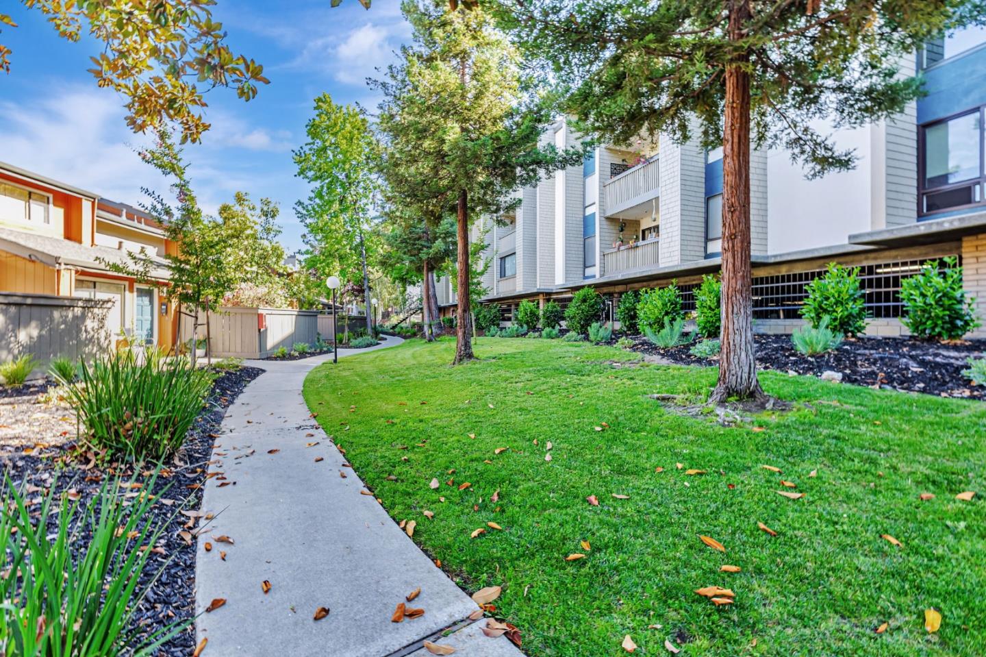 Detail Gallery Image 35 of 38 For 49 Showers Dr #W203,  Mountain View,  CA 94040 - 2 Beds | 2 Baths