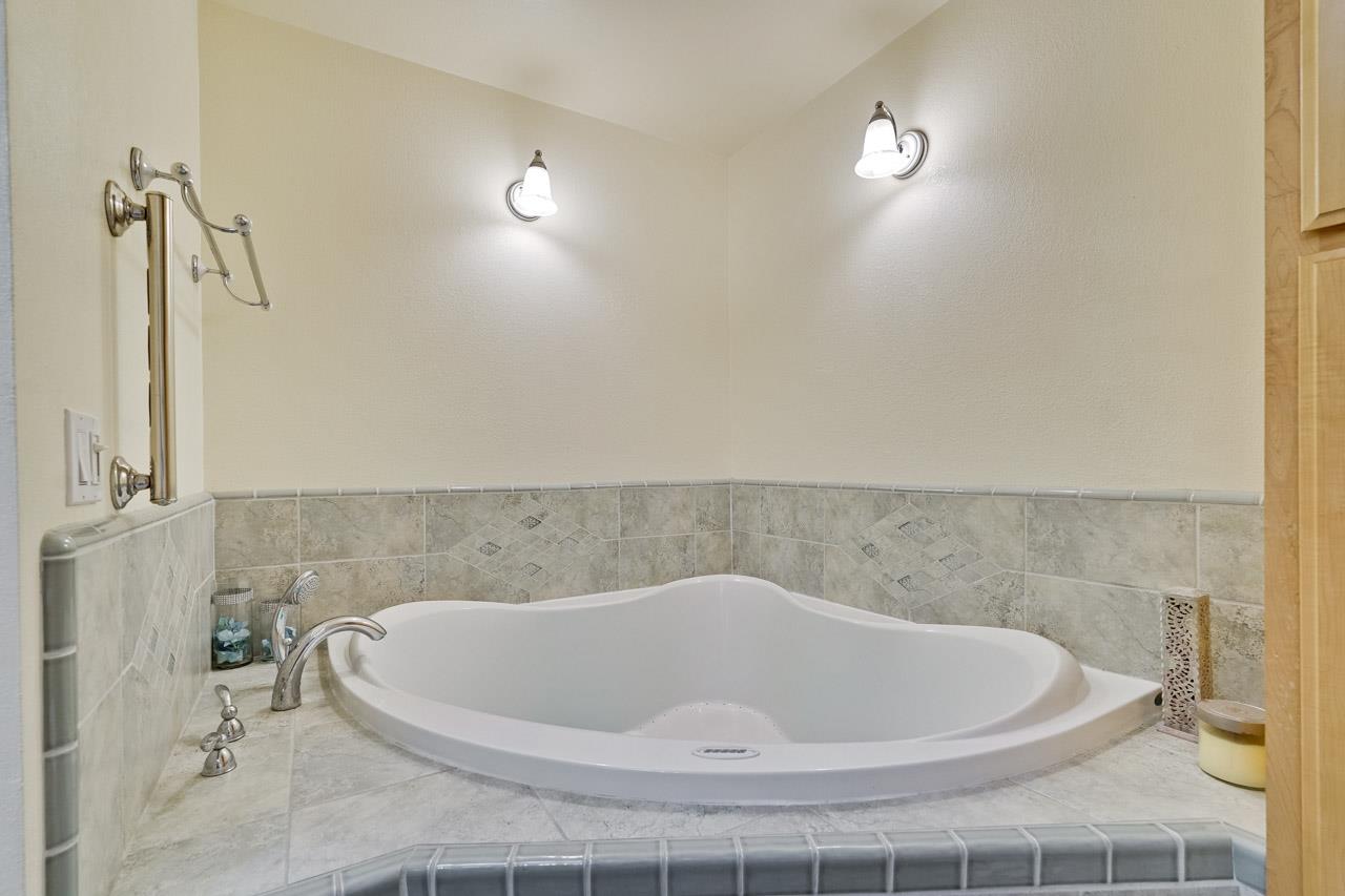 Detail Gallery Image 23 of 41 For 7102 Point Dunes Ct, San Jose,  CA 95139 - 3 Beds | 3 Baths