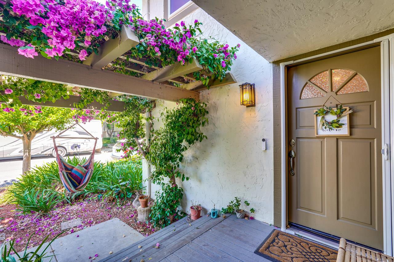 Detail Gallery Image 3 of 41 For 7102 Point Dunes Ct, San Jose,  CA 95139 - 3 Beds | 3 Baths