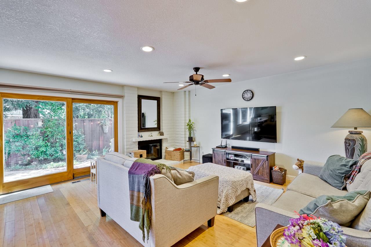 Detail Gallery Image 5 of 41 For 7102 Point Dunes Ct, San Jose,  CA 95139 - 3 Beds | 3 Baths