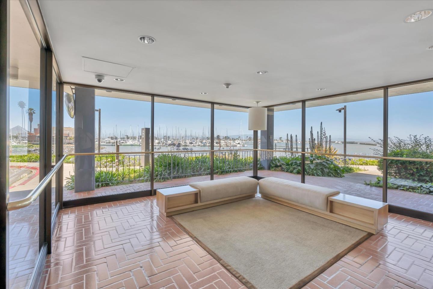 Detail Gallery Image 13 of 19 For 8 Admiral #331,  Emeryville,  CA 94608 - 1 Beds | 1 Baths