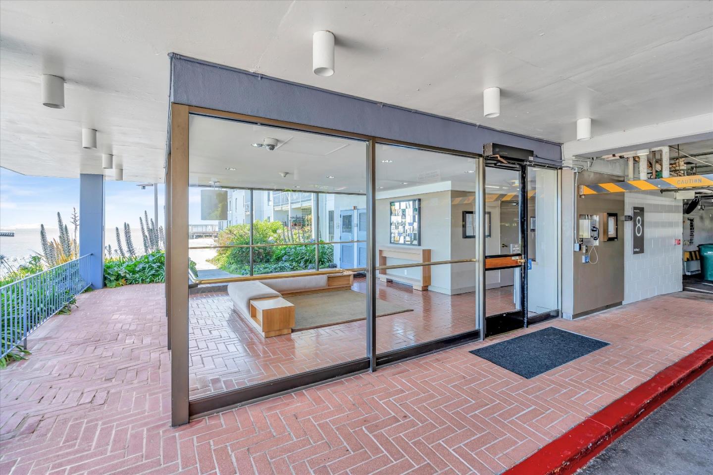 Detail Gallery Image 15 of 19 For 8 Admiral #331,  Emeryville,  CA 94608 - 1 Beds | 1 Baths