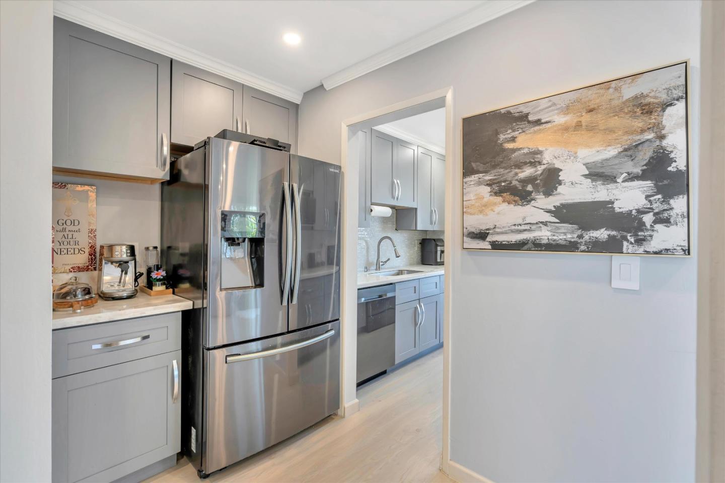 Detail Gallery Image 6 of 19 For 8 Admiral #331,  Emeryville,  CA 94608 - 1 Beds | 1 Baths
