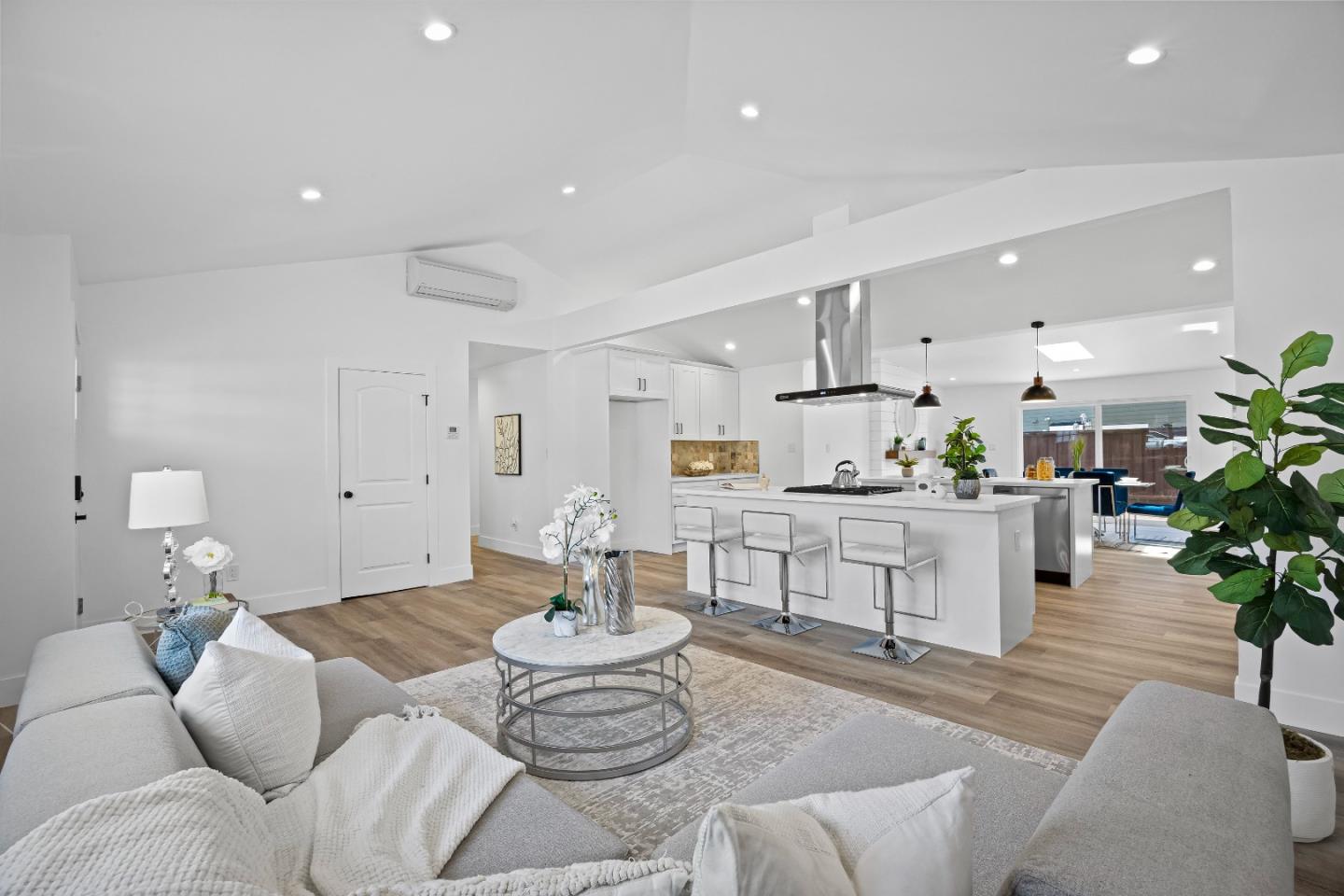 Detail Gallery Image 13 of 53 For 1133 Crowe Pl, Concord,  CA 94518 - 3 Beds | 2 Baths
