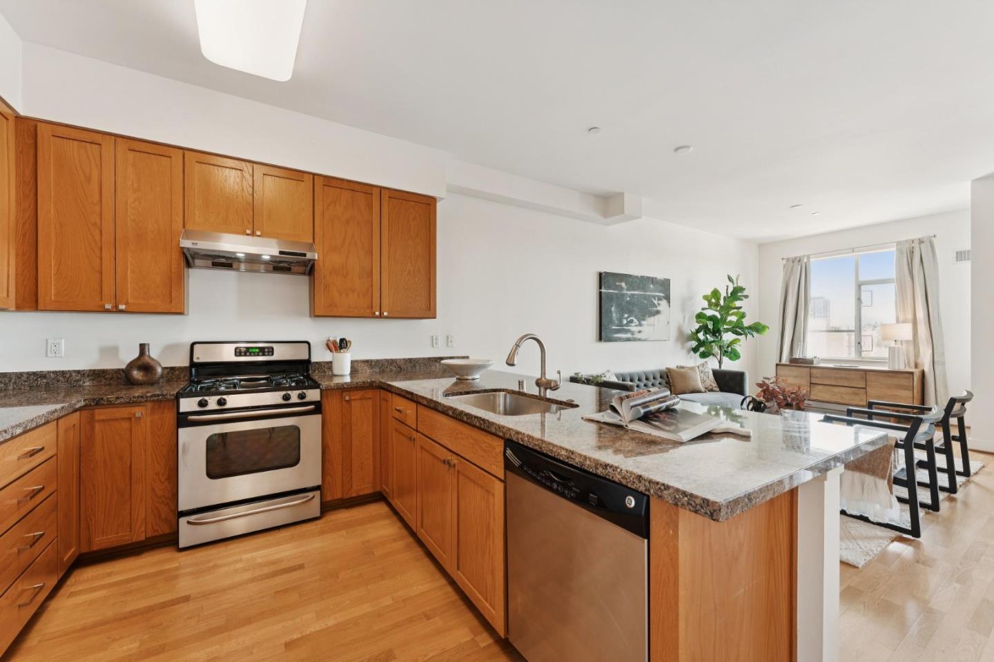 Detail Gallery Image 17 of 41 For 1020 Jackson St #502,  Oakland,  CA 94607 - 1 Beds | 1 Baths