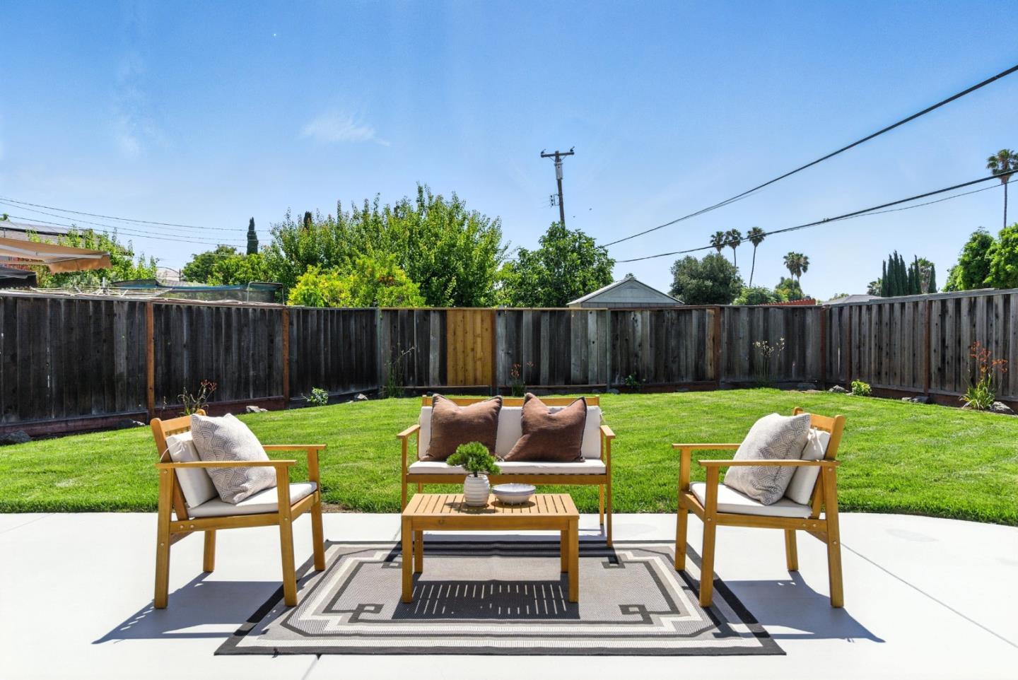 Detail Gallery Image 25 of 34 For 2924 via Encinitas, San Jose,  CA 95132 - 5 Beds | 2/1 Baths