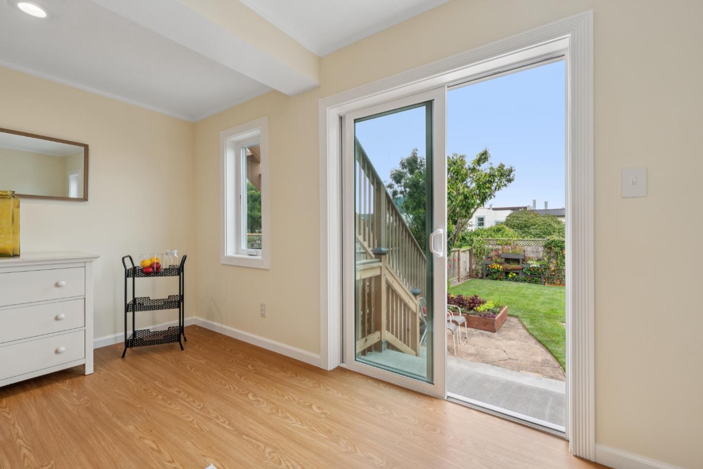 Detail Gallery Image 4 of 29 For 1451 43rd Ave, San Francisco,  CA 94122 - 3 Beds | 2 Baths
