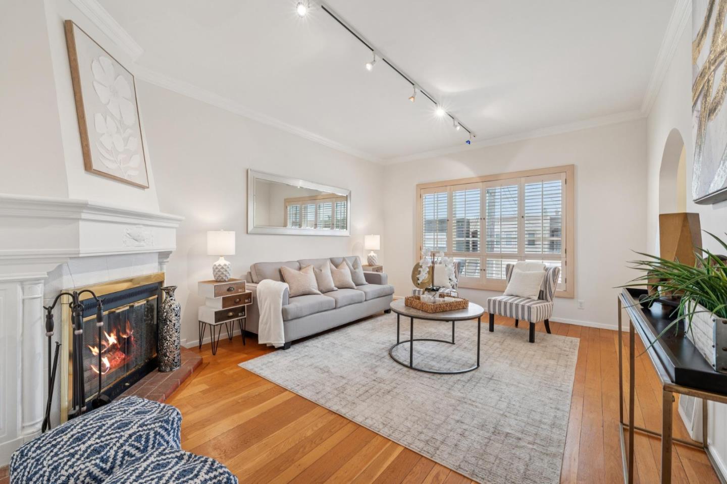 Detail Gallery Image 7 of 29 For 1451 43rd Ave, San Francisco,  CA 94122 - 3 Beds | 2 Baths