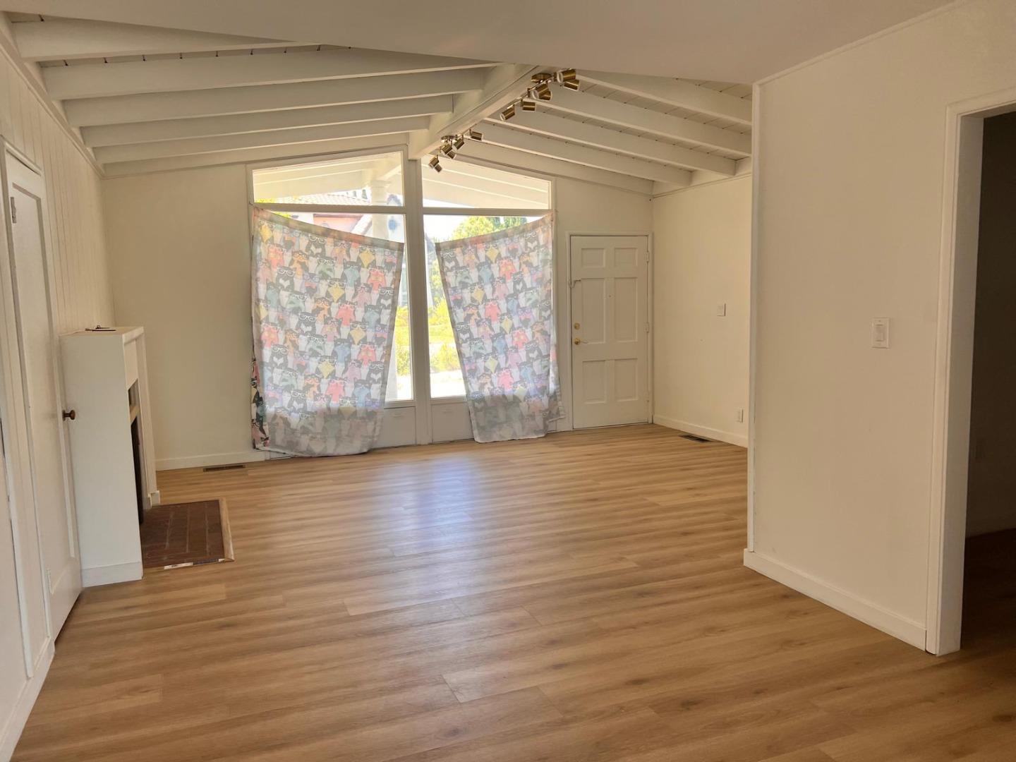 Detail Gallery Image 12 of 22 For 14892 Donner Dr, San Jose,  CA 95124 - 3 Beds | 2 Baths