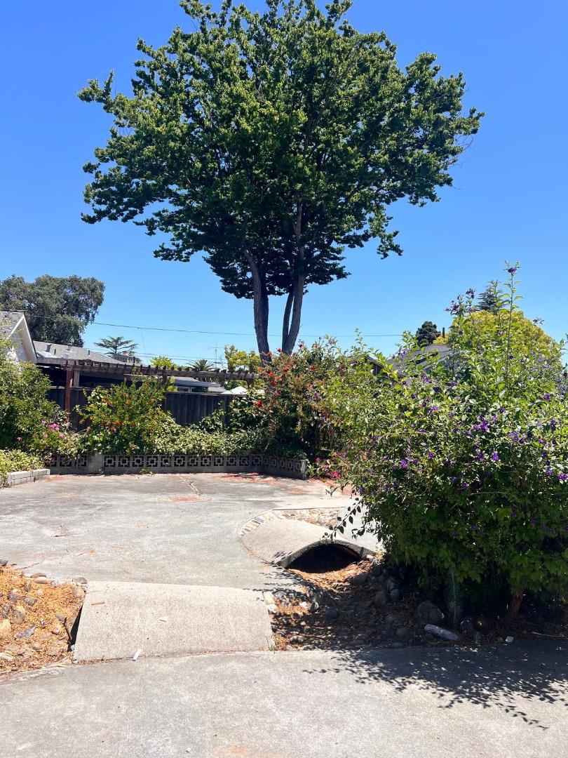 Detail Gallery Image 18 of 22 For 14892 Donner Dr, San Jose,  CA 95124 - 3 Beds | 2 Baths