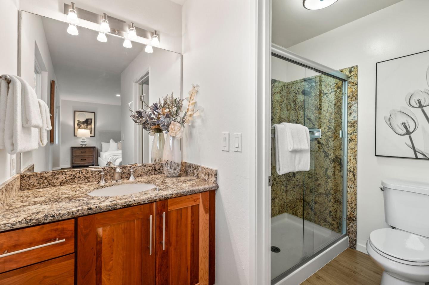 Detail Gallery Image 18 of 42 For 162 Coronado Ave, San Carlos,  CA 94070 - 5 Beds | 3 Baths