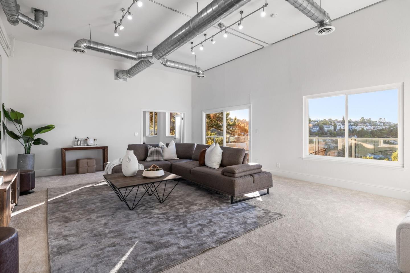 Detail Gallery Image 23 of 42 For 162 Coronado Ave, San Carlos,  CA 94070 - 5 Beds | 3 Baths