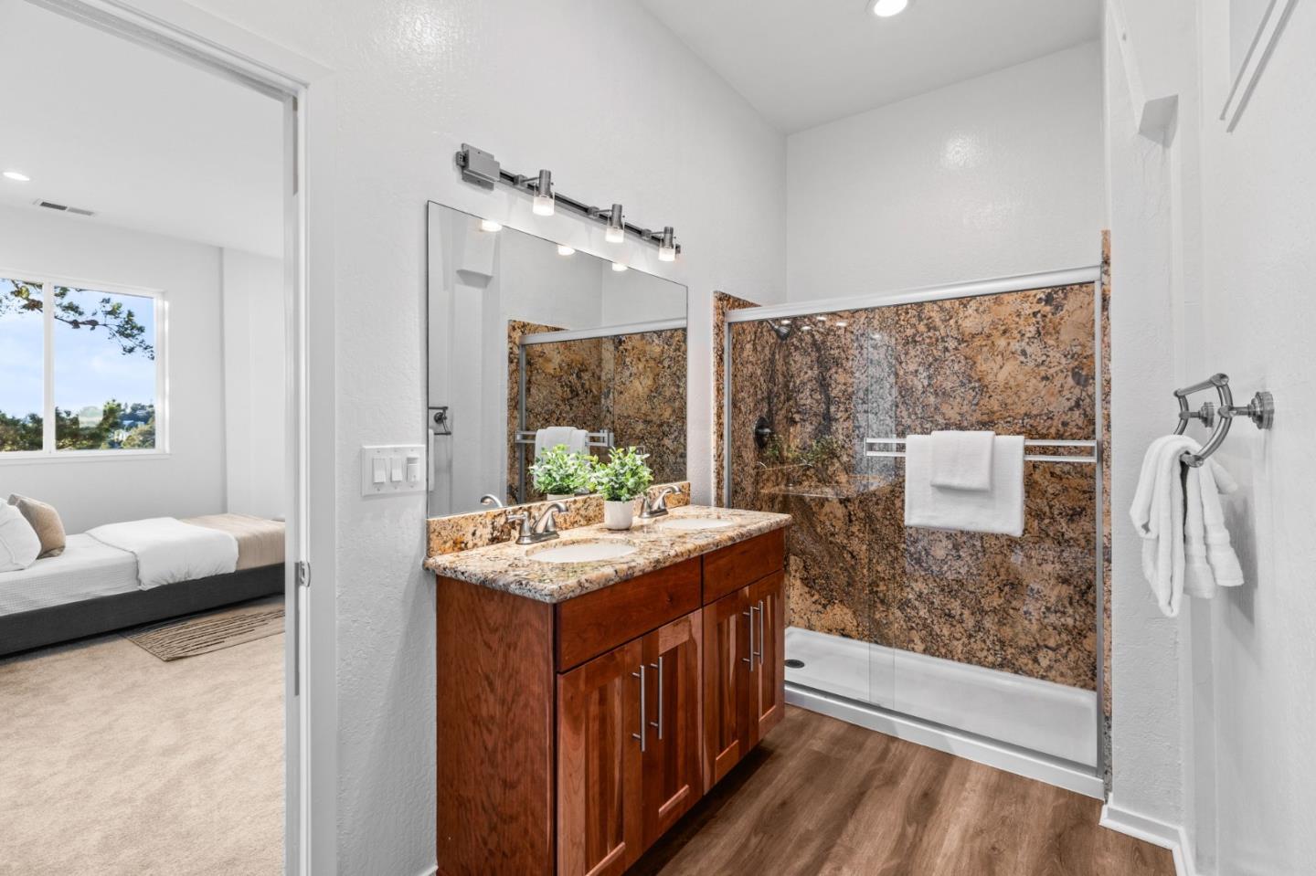 Detail Gallery Image 26 of 42 For 162 Coronado Ave, San Carlos,  CA 94070 - 5 Beds | 3 Baths