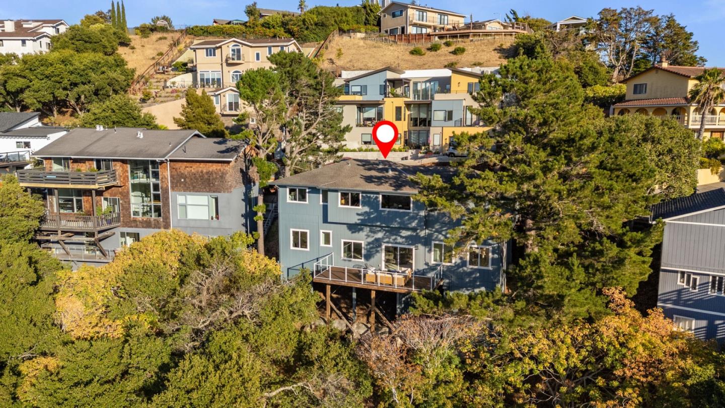 Detail Gallery Image 38 of 42 For 162 Coronado Ave, San Carlos,  CA 94070 - 5 Beds | 3 Baths