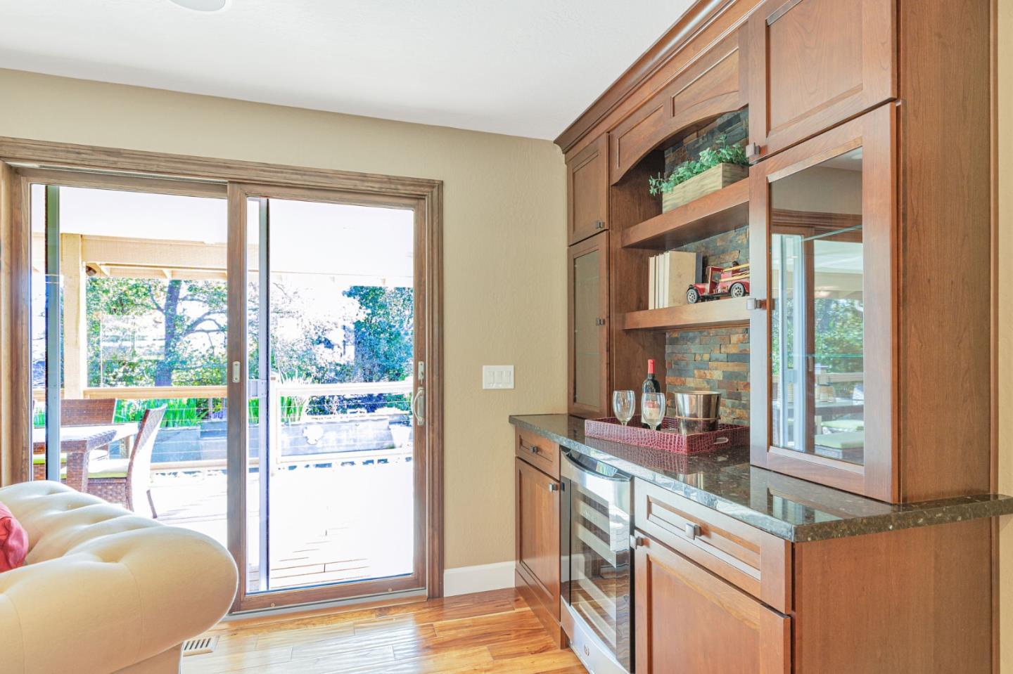 Detail Gallery Image 11 of 72 For 10260 Lucky Ct, Gilroy,  CA 95020 - 4 Beds | 3 Baths