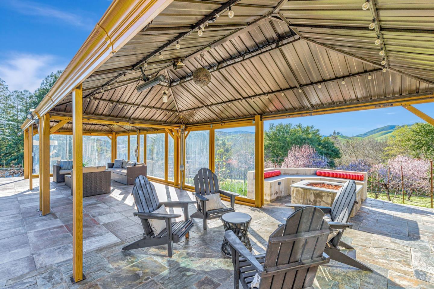 Detail Gallery Image 26 of 72 For 10260 Lucky Ct, Gilroy,  CA 95020 - 4 Beds | 3 Baths