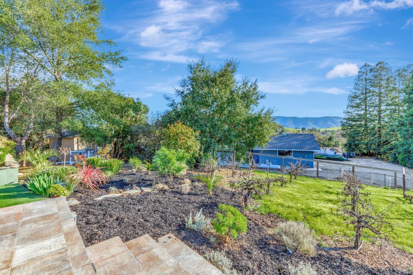 Detail Gallery Image 31 of 72 For 10260 Lucky Ct, Gilroy,  CA 95020 - 4 Beds | 3 Baths