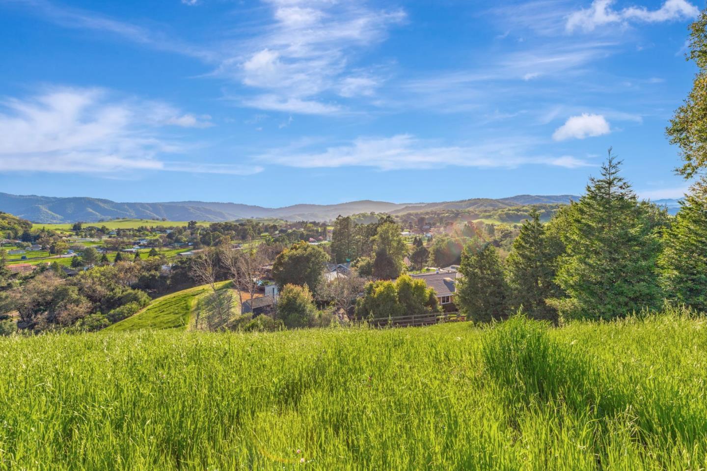 Detail Gallery Image 46 of 72 For 10260 Lucky Ct, Gilroy,  CA 95020 - 4 Beds | 3 Baths