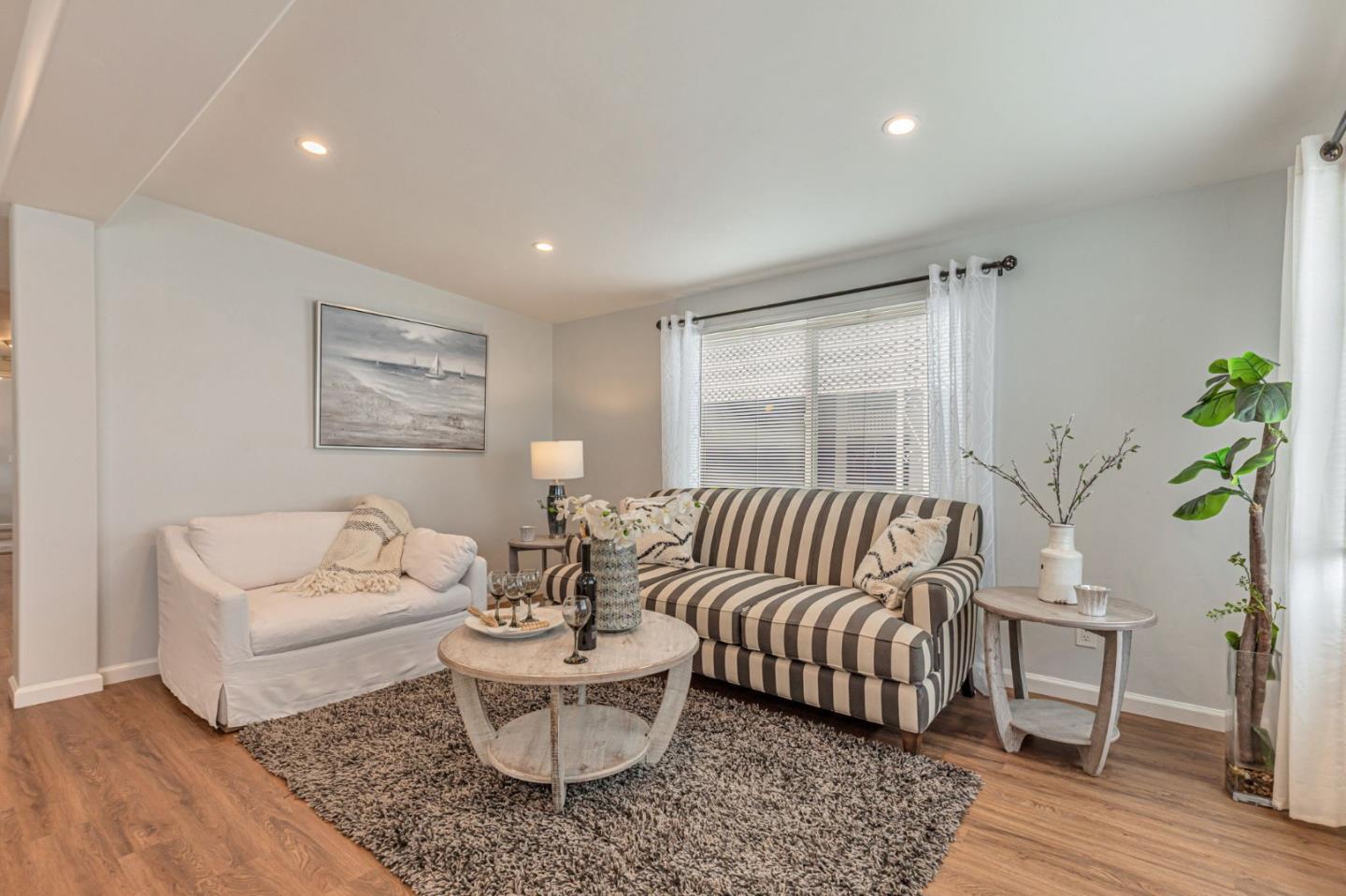 Detail Gallery Image 10 of 42 For 1146 Birch Ave #57,  Seaside,  CA 93955 - 2 Beds | 2 Baths
