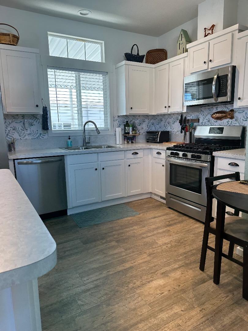 Detail Gallery Image 15 of 40 For 1146 Birch #52,  Seaside,  CA 93955 - 1 Beds | 1 Baths