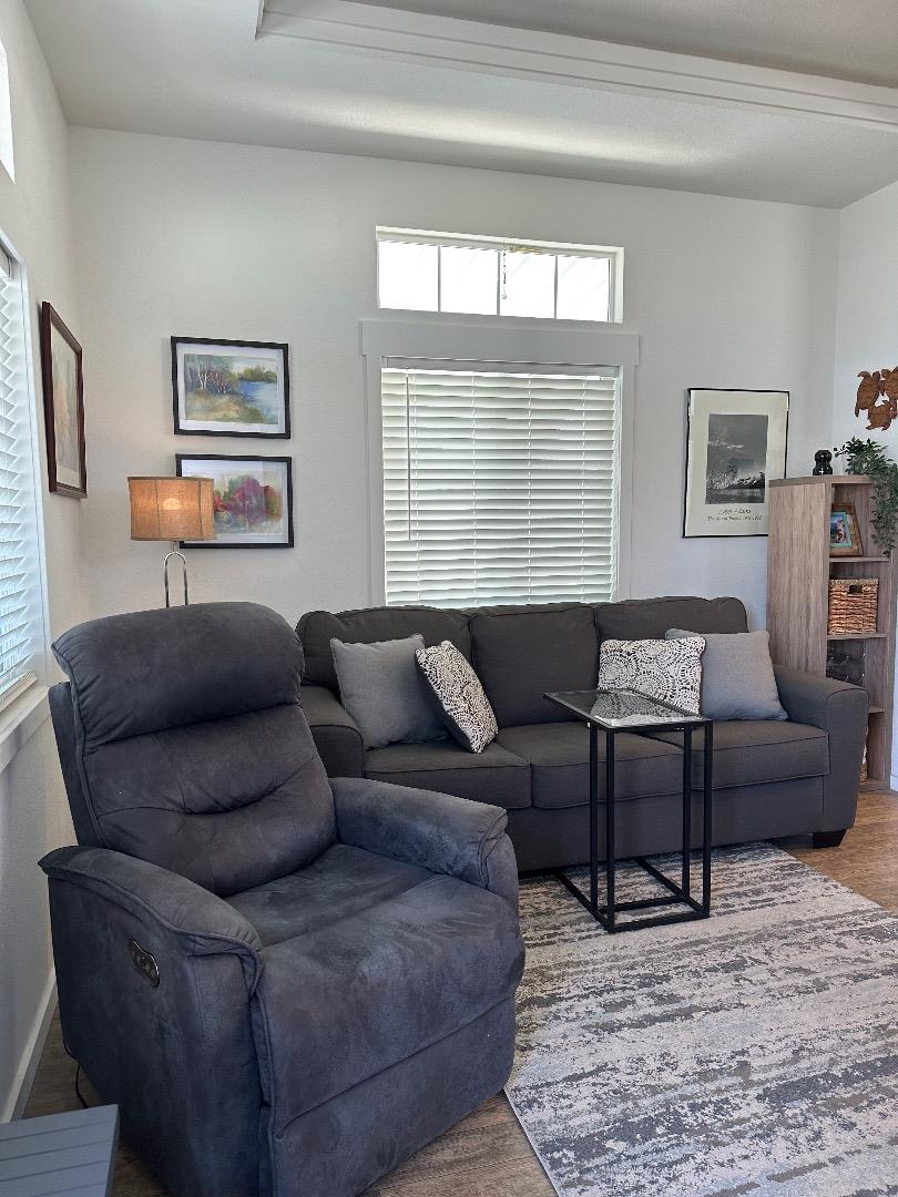 Detail Gallery Image 8 of 40 For 1146 Birch #52,  Seaside,  CA 93955 - 1 Beds | 1 Baths