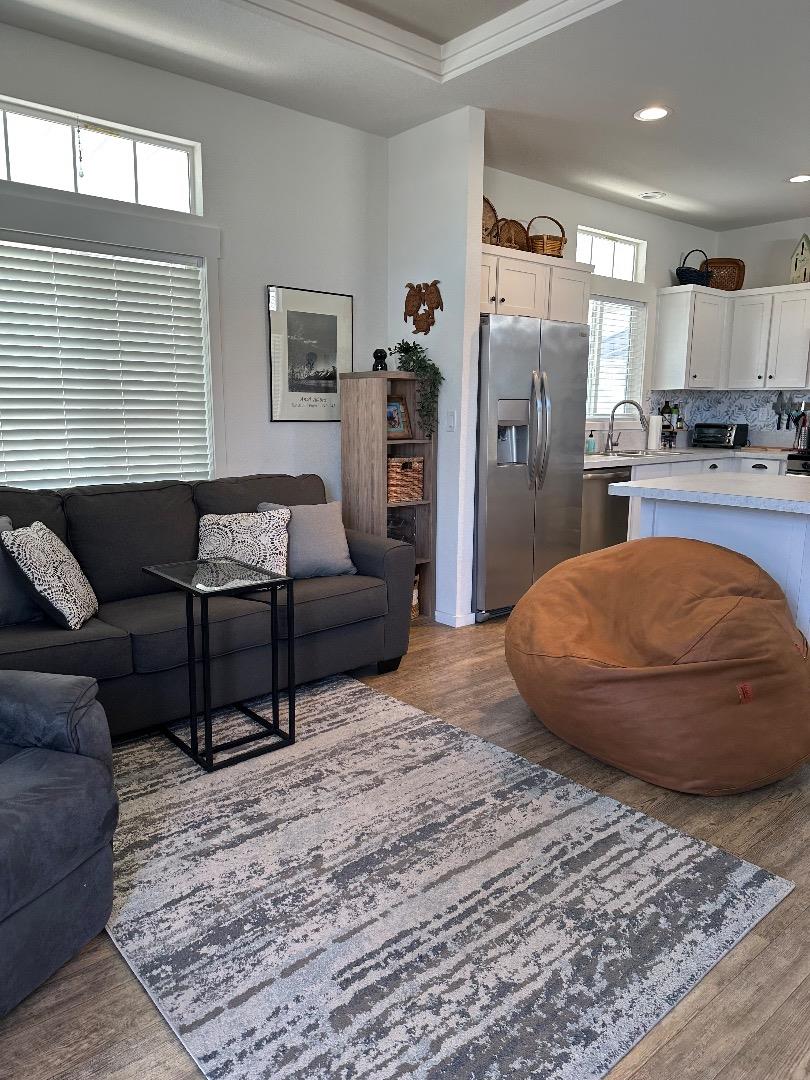 Detail Gallery Image 9 of 40 For 1146 Birch #52,  Seaside,  CA 93955 - 1 Beds | 1 Baths