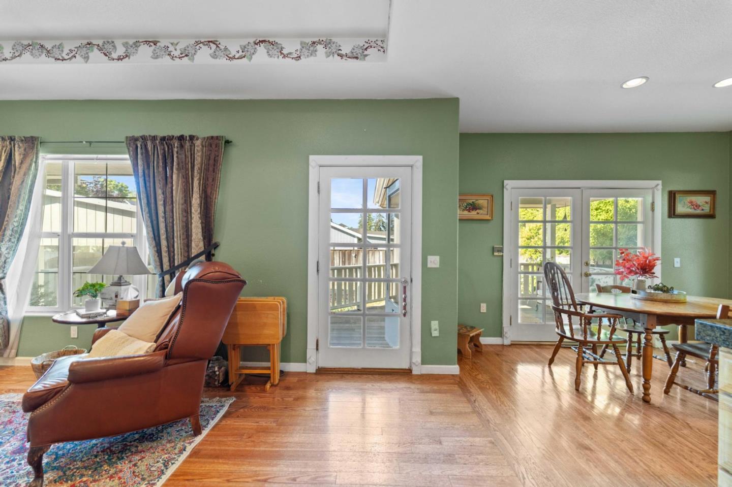 Detail Gallery Image 19 of 65 For 16973 Roberts Rd, Los Gatos,  CA 95032 - 8 Beds | 4/1 Baths