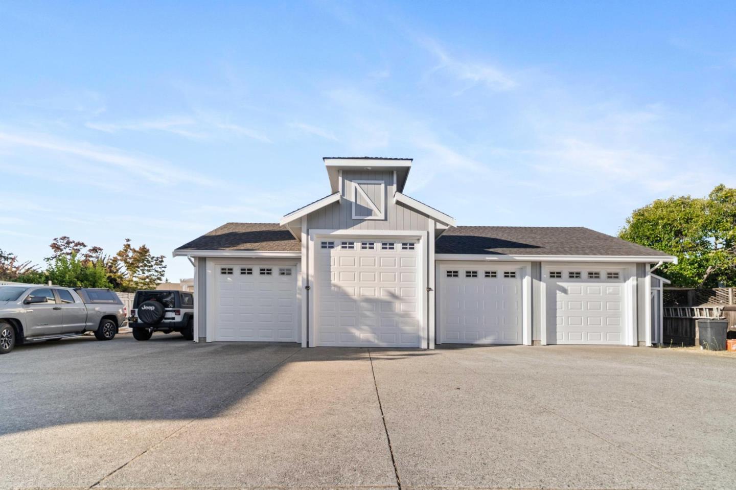 Detail Gallery Image 4 of 65 For 16973 Roberts Rd, Los Gatos,  CA 95032 - 8 Beds | 4/1 Baths
