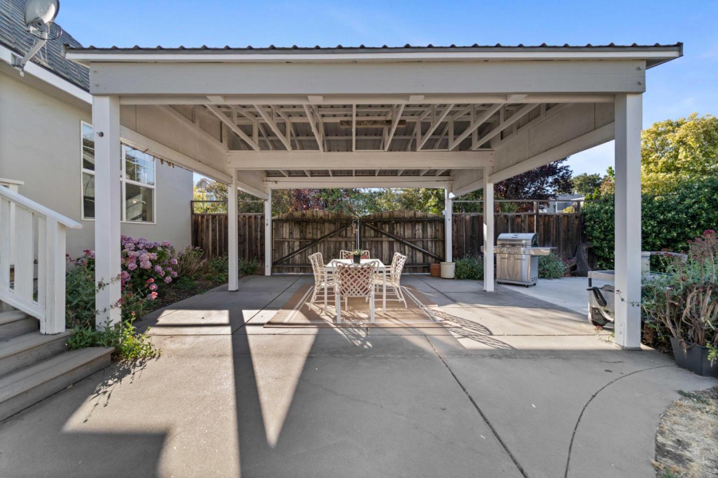 Detail Gallery Image 45 of 65 For 16973 Roberts Rd, Los Gatos,  CA 95032 - 8 Beds | 4/1 Baths