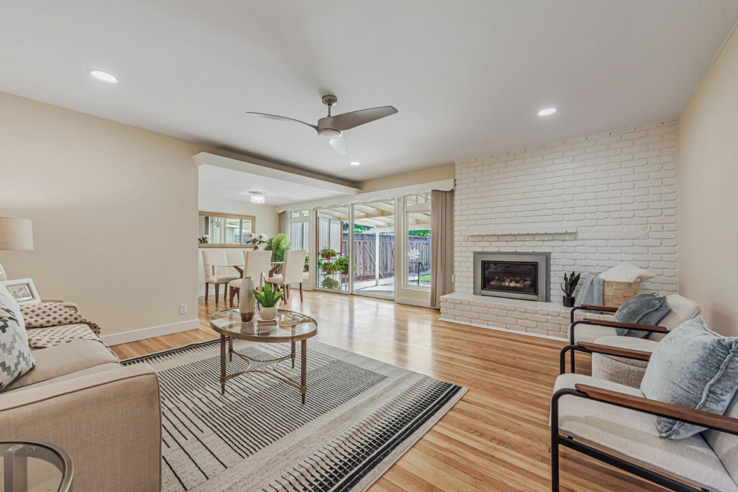 Detail Gallery Image 3 of 33 For 154 Arcadia Ave, Santa Clara,  CA 95051 - 4 Beds | 2 Baths