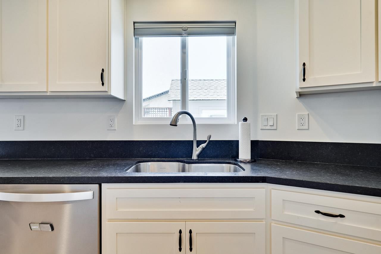 Detail Gallery Image 11 of 26 For 118 Cherry Ave, South San Francisco,  CA 94080 - 3 Beds | 2 Baths