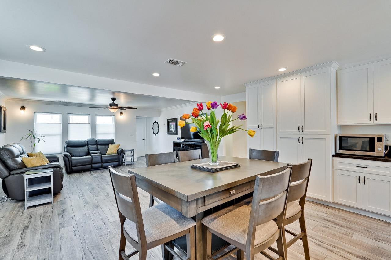 Detail Gallery Image 8 of 26 For 118 Cherry Ave, South San Francisco,  CA 94080 - 3 Beds | 2 Baths