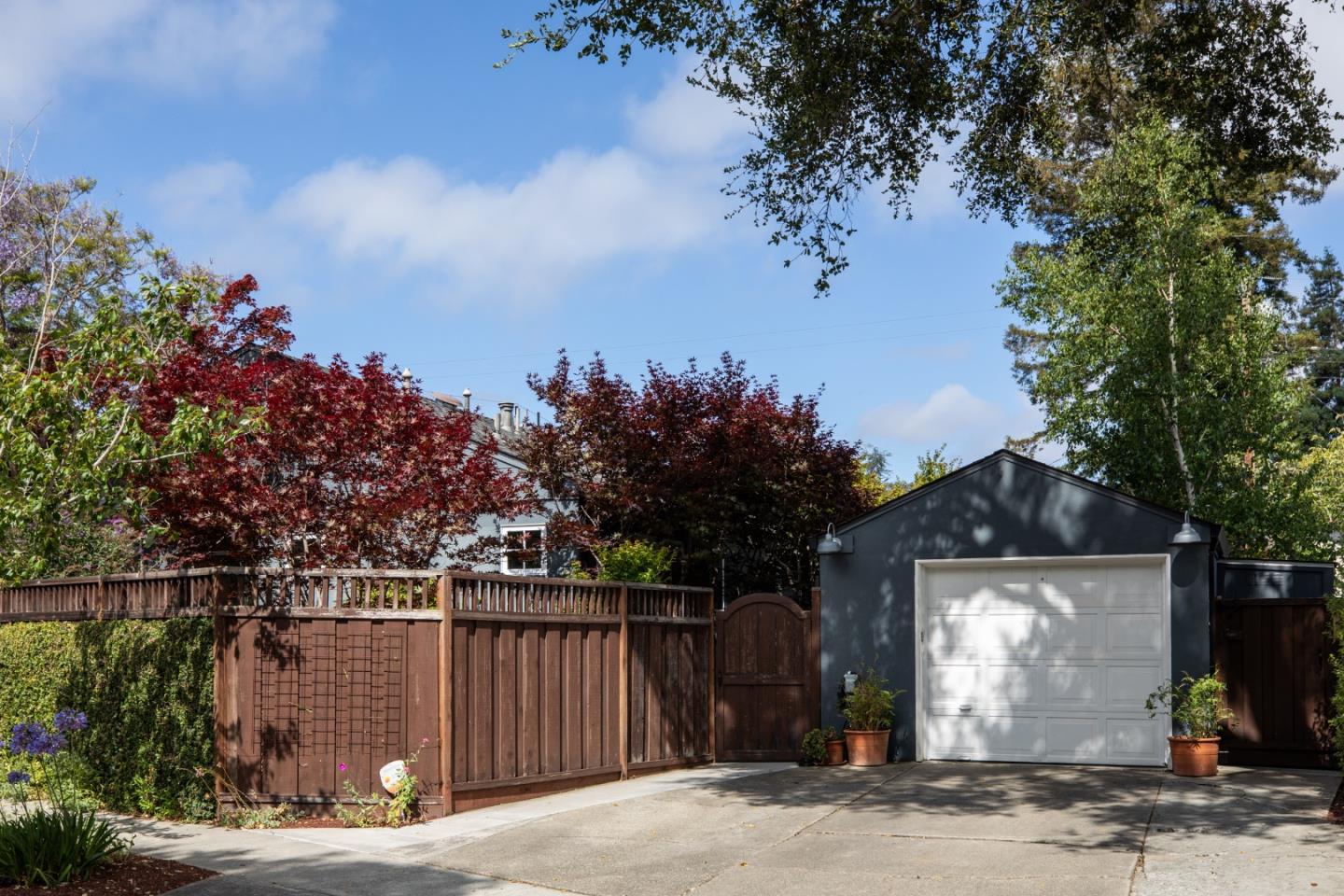 Detail Gallery Image 27 of 27 For 539 Bay Rd, Menlo Park,  CA 94025 - 3 Beds | 2 Baths
