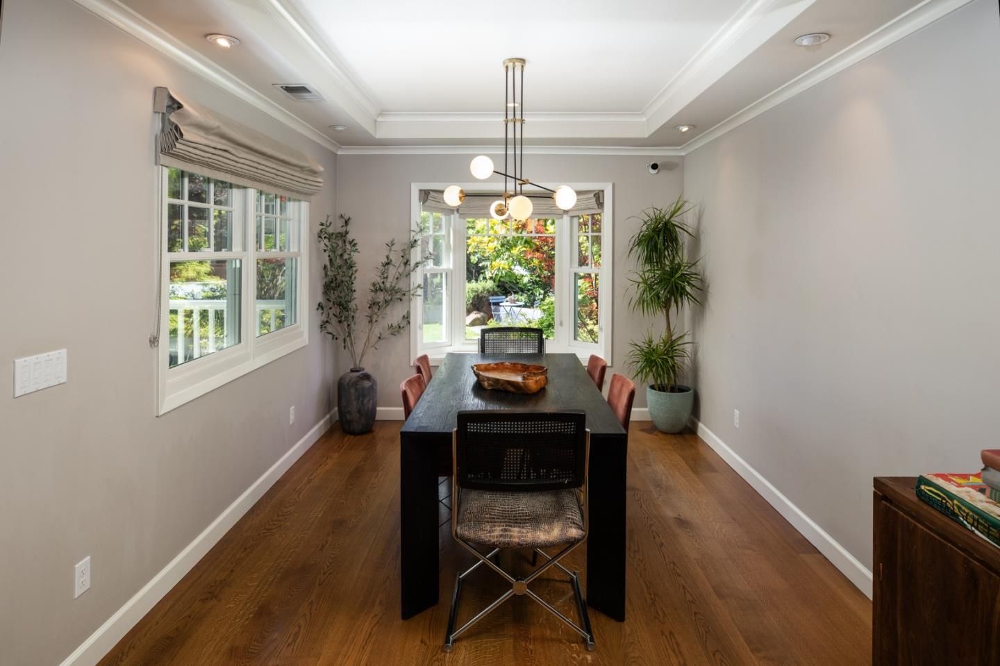 Detail Gallery Image 5 of 27 For 539 Bay Rd, Menlo Park,  CA 94025 - 3 Beds | 2 Baths