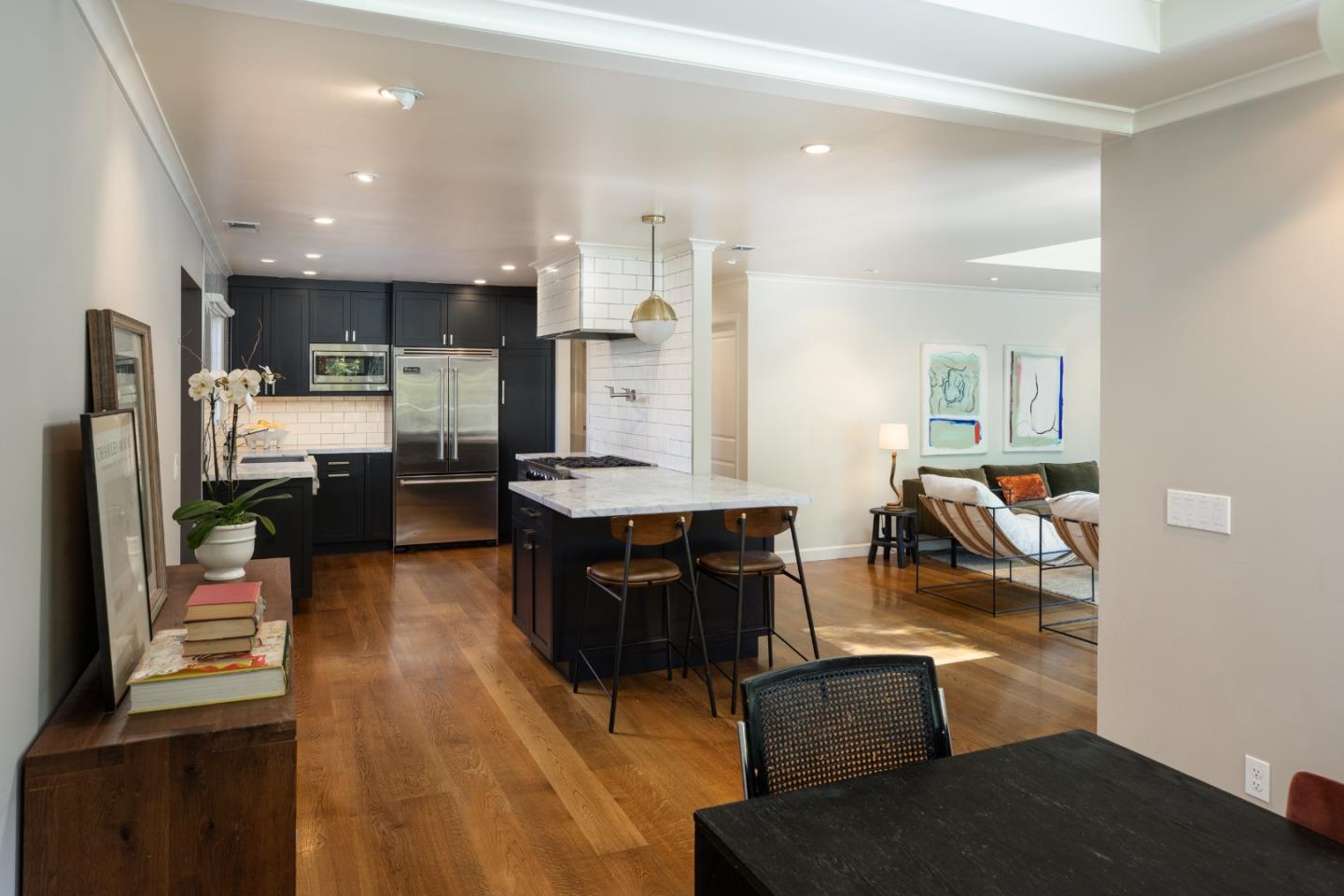 Detail Gallery Image 8 of 27 For 539 Bay Rd, Menlo Park,  CA 94025 - 3 Beds | 2 Baths