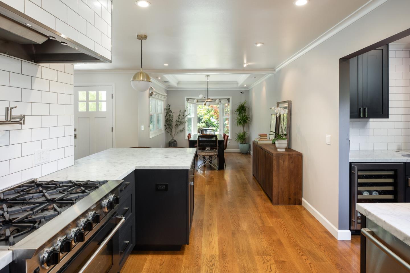 Detail Gallery Image 9 of 27 For 539 Bay Rd, Menlo Park,  CA 94025 - 3 Beds | 2 Baths