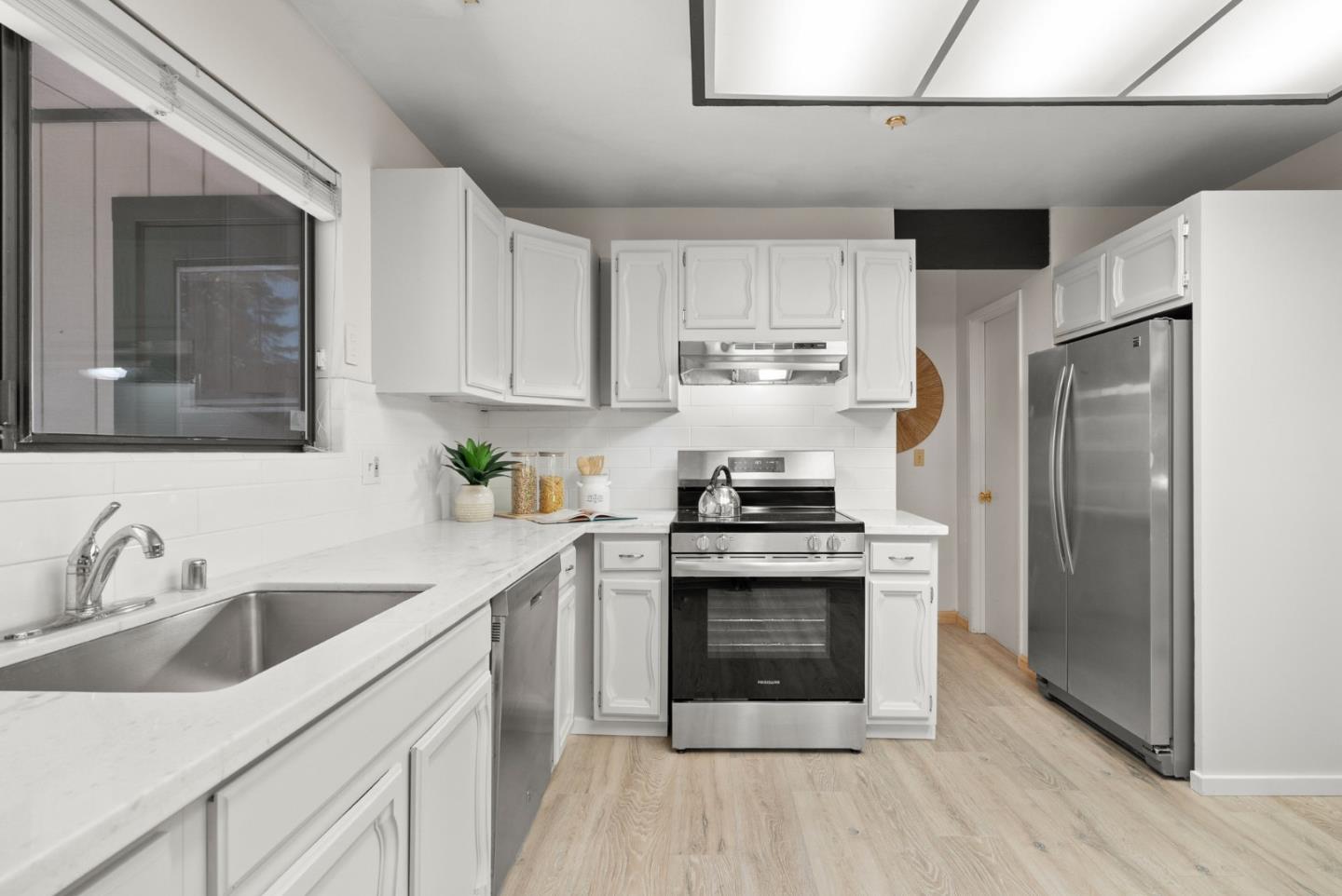 Detail Gallery Image 16 of 57 For 644 Debbie Dr, Boulder Creek,  CA 95006 - 2 Beds | 2 Baths