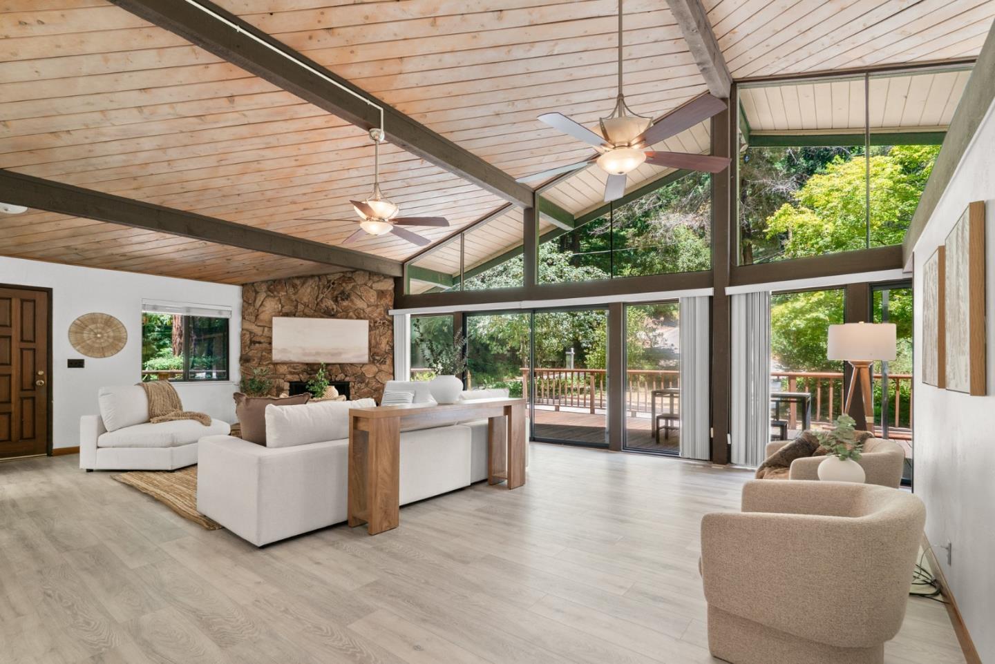 Detail Gallery Image 8 of 57 For 644 Debbie Dr, Boulder Creek,  CA 95006 - 2 Beds | 2 Baths