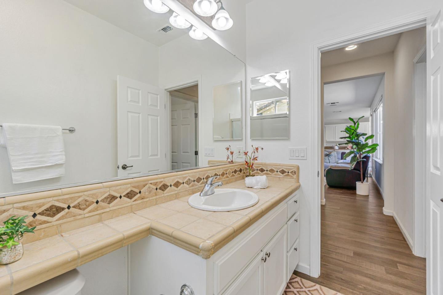 Detail Gallery Image 22 of 71 For 3645 Otter Brook Loop, Discovery Bay,  CA 94505 - 5 Beds | 3 Baths