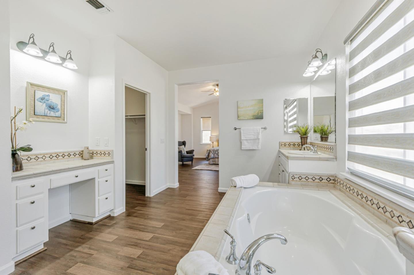 Detail Gallery Image 31 of 71 For 3645 Otter Brook Loop, Discovery Bay,  CA 94505 - 5 Beds | 3 Baths
