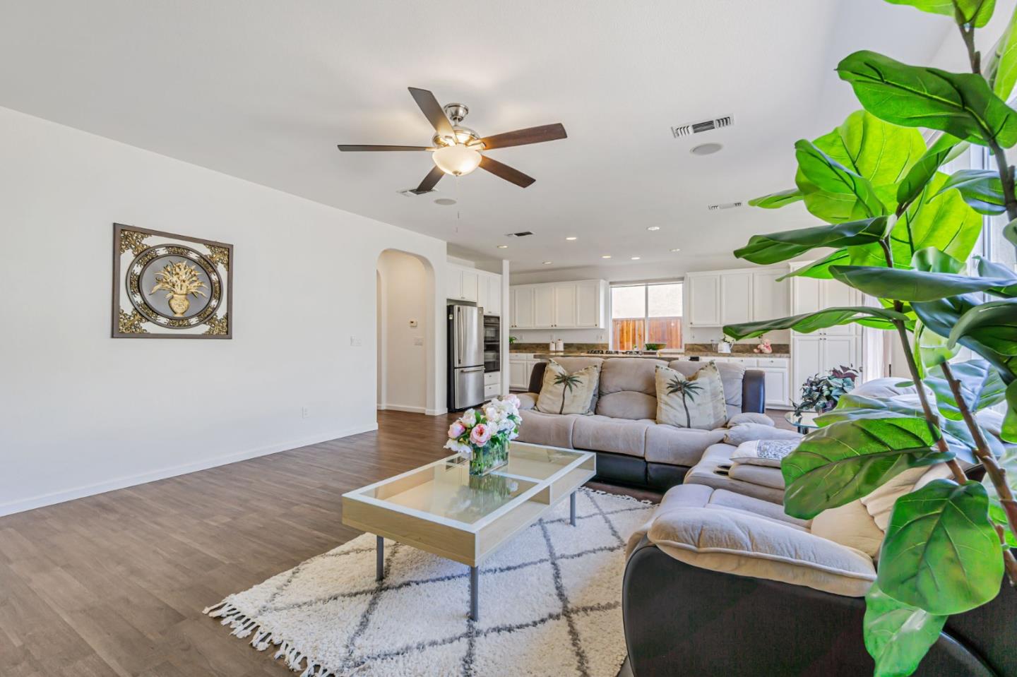 Detail Gallery Image 8 of 71 For 3645 Otter Brook Loop, Discovery Bay,  CA 94505 - 5 Beds | 3 Baths