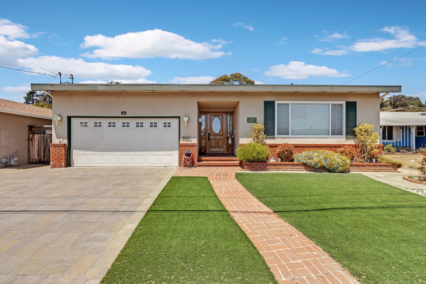 Detail Gallery Image 1 of 25 For 720 Almond Ave, South San Francisco,  CA 94080 - 4 Beds | 2 Baths
