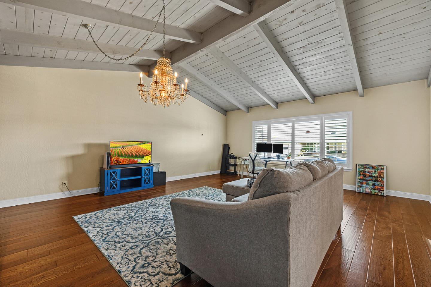 Detail Gallery Image 12 of 25 For 720 Almond Ave, South San Francisco,  CA 94080 - 4 Beds | 2 Baths