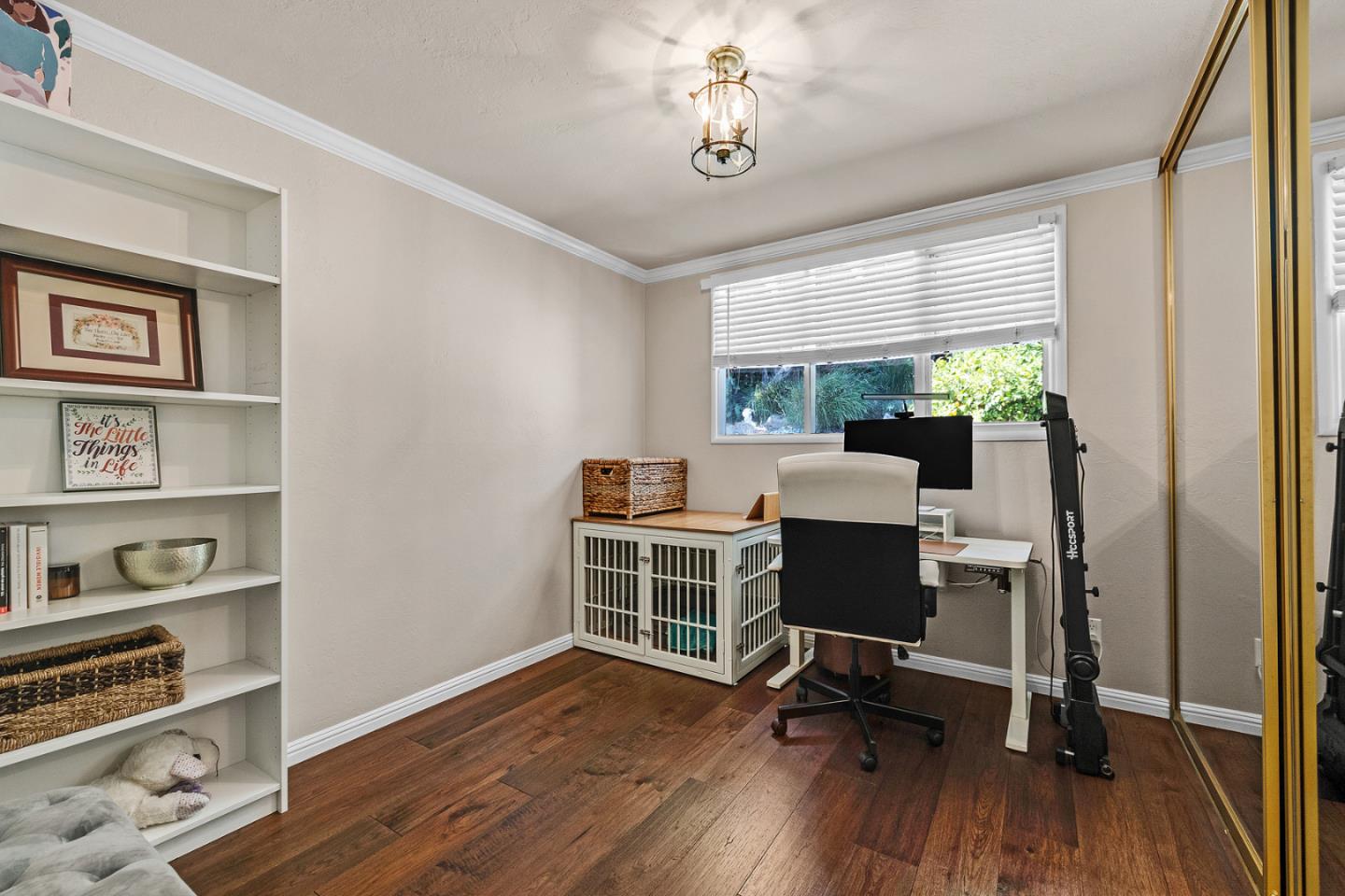 Detail Gallery Image 19 of 25 For 720 Almond Ave, South San Francisco,  CA 94080 - 4 Beds | 2 Baths