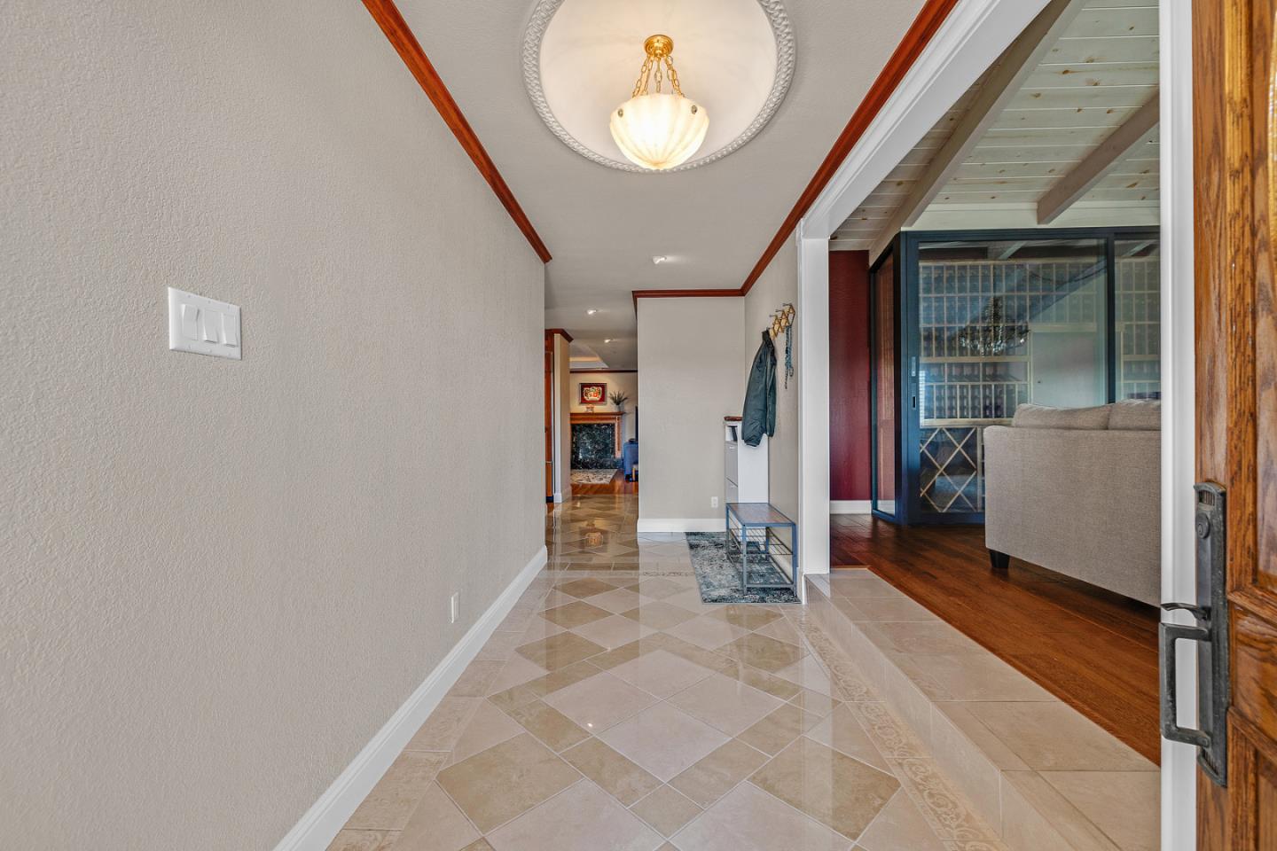Detail Gallery Image 3 of 25 For 720 Almond Ave, South San Francisco,  CA 94080 - 4 Beds | 2 Baths